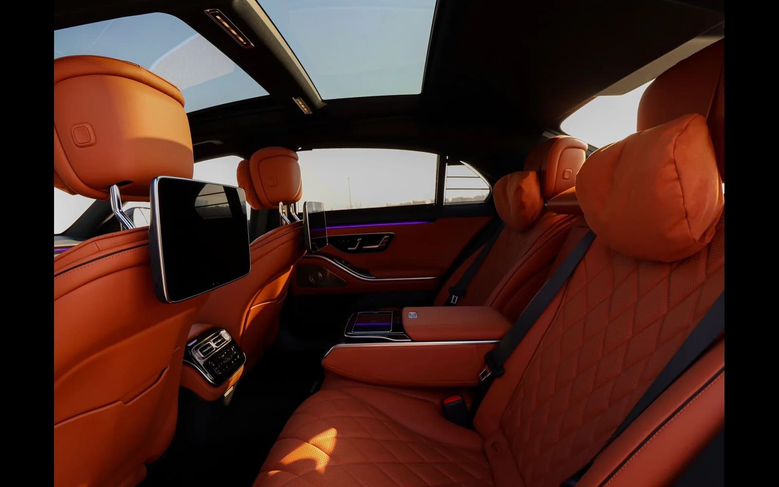 Mercedes-Benz S-Class image 3