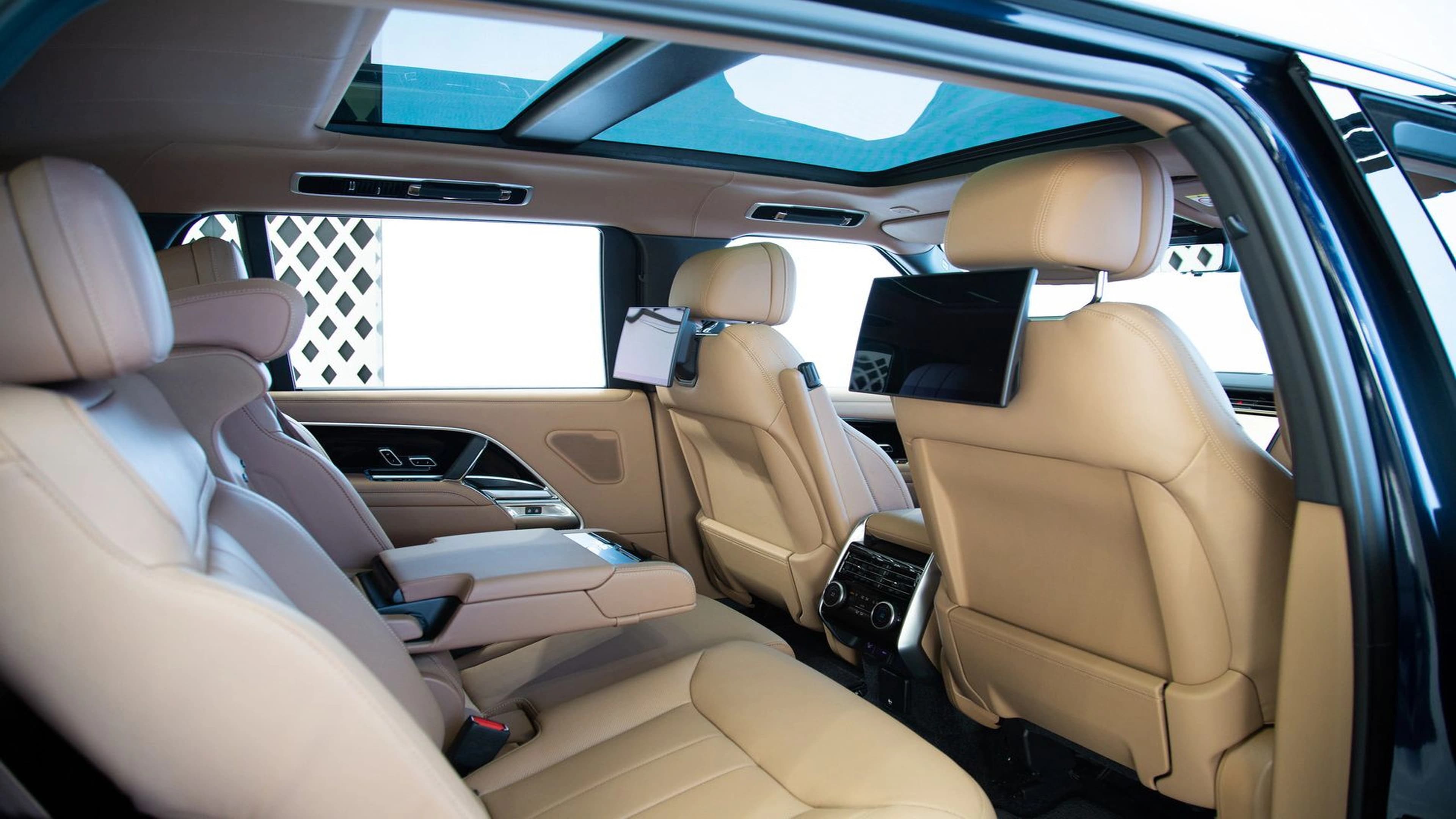 Range Rover Vogue image 3